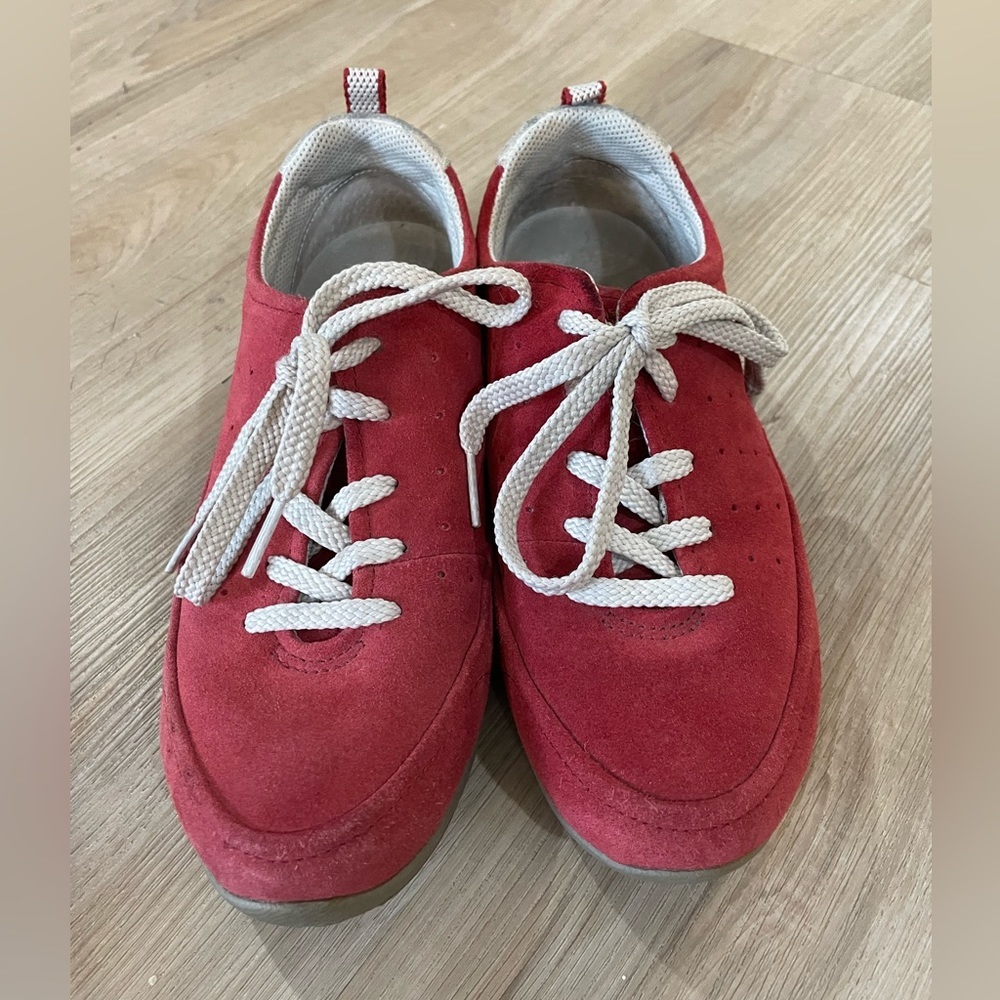 Allrounder by Mephisto Red Suede Shoes Sneakers. Size 6